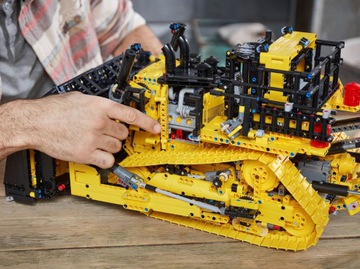 LEGO 42131 TECHNIC Cat sterowany przez aplikację - obrazek 3